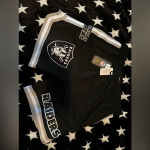 Las Vegas raiders shorts never been worn brand new with tag unisex XL